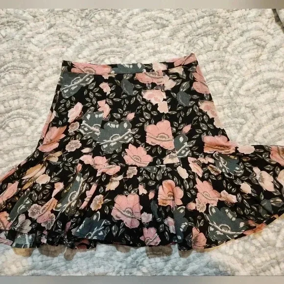 Spell and the Gypsy Winona Floral Mini Skirt size XS - Picture 13 of 13